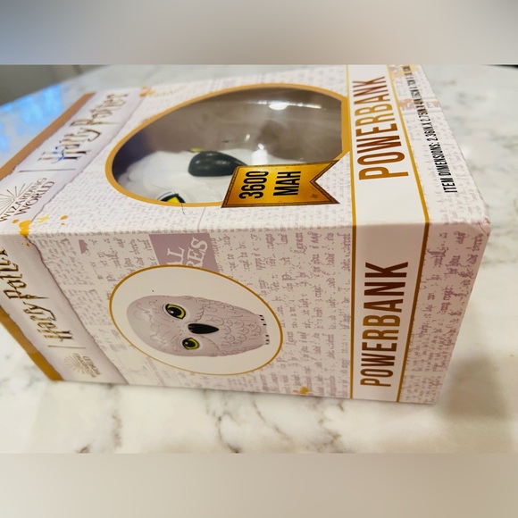 🔥Host Pick! 🔥 NWT! Harry Potter Power Bank, Hedwig owl shape. In unopened box. - Picture 4 of 5